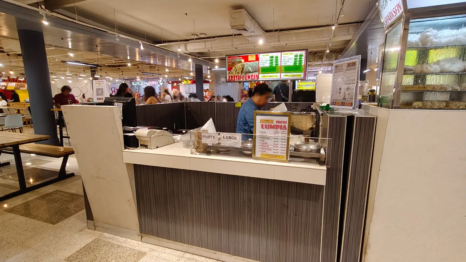 YIN YIANG FRESH LUMPIA in Alabang Town Center